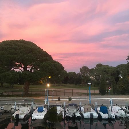 Bord De Mer Avec Vue Mandelieu La Napoule Luaran gambar