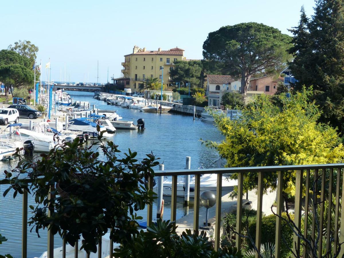 Bord De Mer Avec Vue Mandelieu La Napoule Luaran gambar